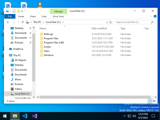 Windows 10 Explorer showing disk